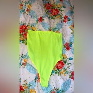 Neon green bodysuit plus size 1x 2x paper + tee brand never worn